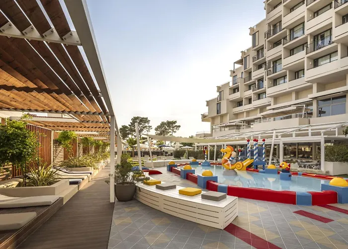 Szálloda Valamar Meteor 4*