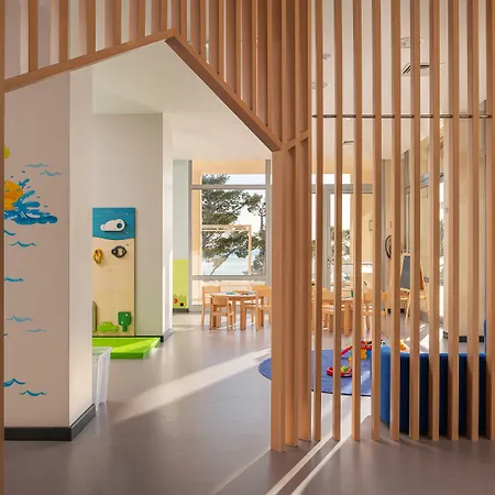 Valamar Meteor Hotell 4*