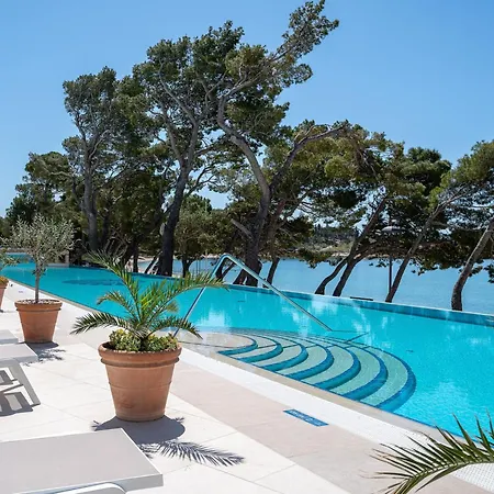 Valamar Meteor 4* Μακάρσκα