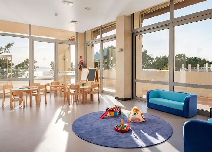 Valamar Meteor Hotel 4*