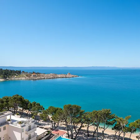 Valamar Meteor Макарска