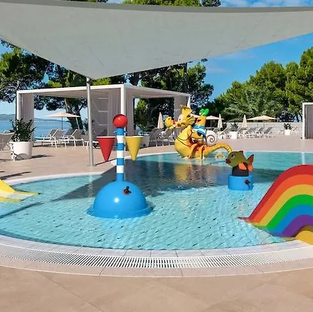 Отель Valamar Meteor 4*