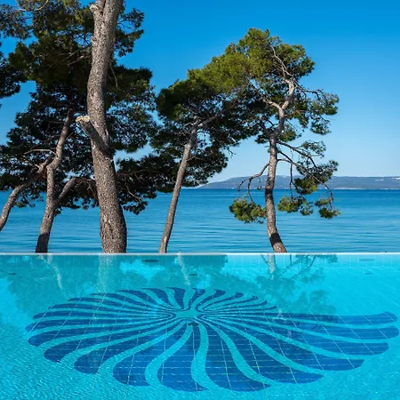 Отель Valamar Meteor
