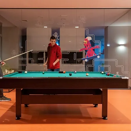 Valamar Meteor מלון