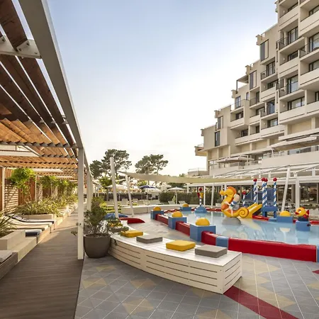 מלון Valamar Meteor 4*