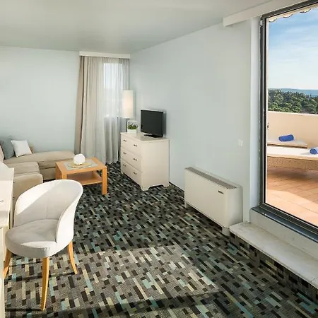 Valamar Meteor 4* Макарска